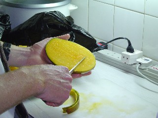 Slicing Mangos